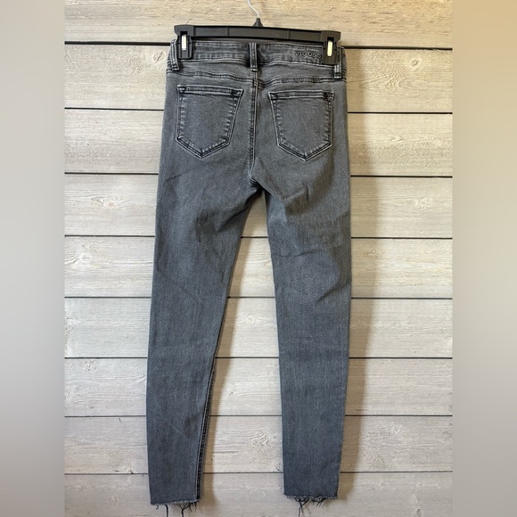 Vigoss Women’s Skinny Jeans - Picture 2 of 8